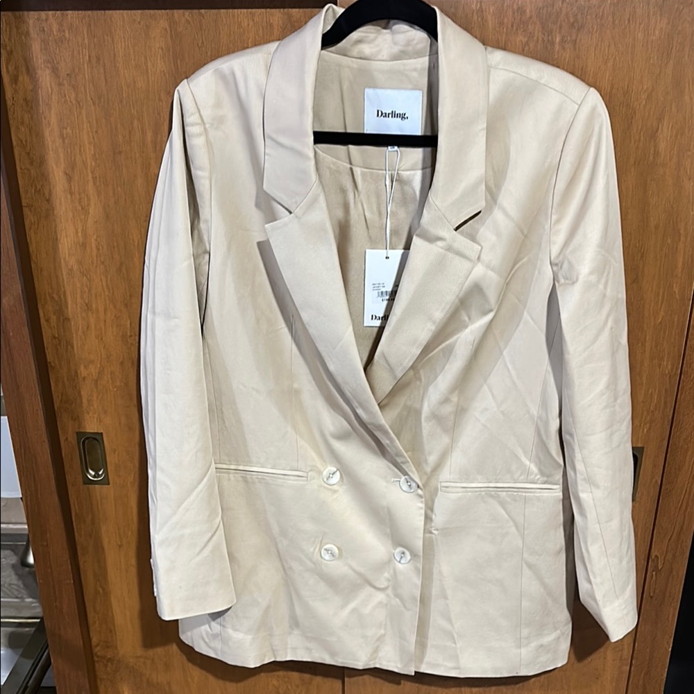 Darling Women's Cream Blazer